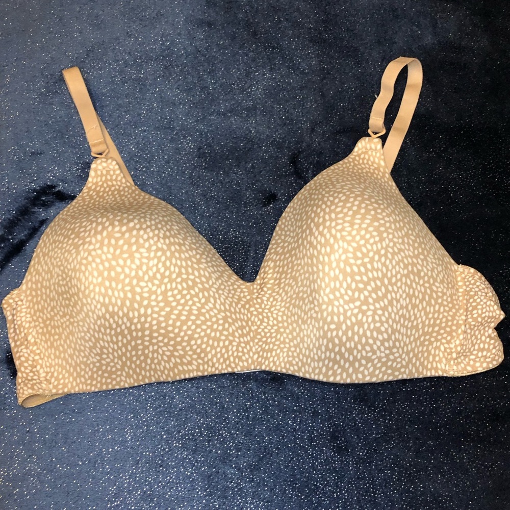 Warner’s woman’s Bra 36B Wireless - Picture 3 of 9